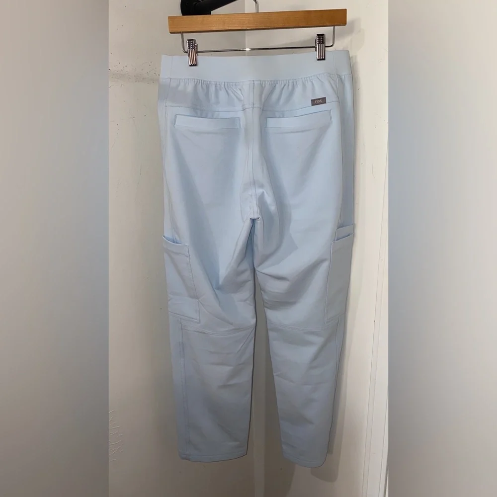 Figs Axim Cargo Pants Men’s Size Medium Light Blue / Open Skies